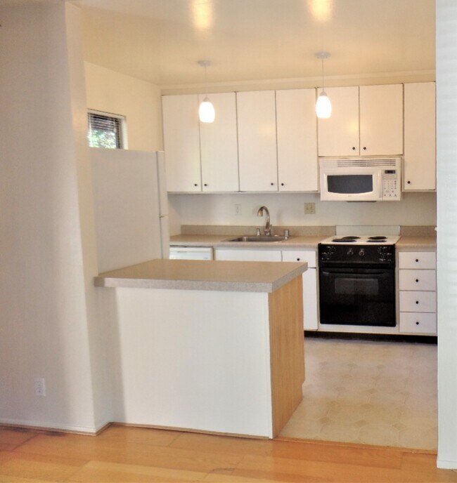 Foto del edificio - 127 Shadow Mountain Ct