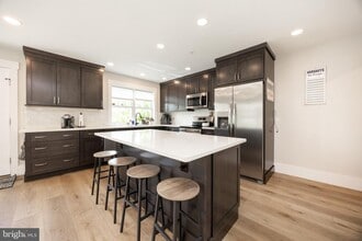 Building Photo - 209 Namar Ave