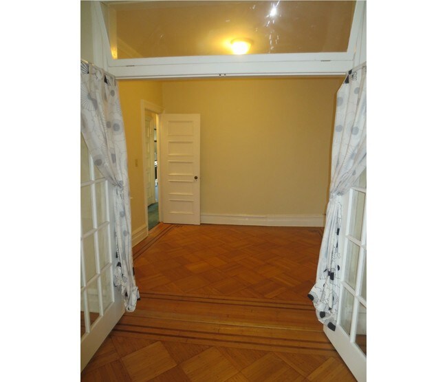 Foto del edificio - 551 9th St