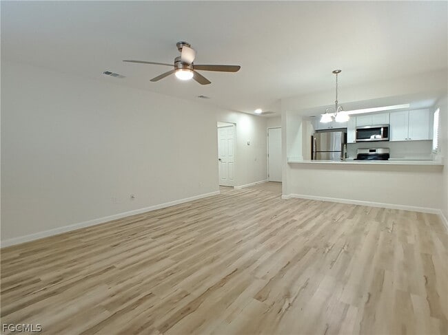 Foto del edificio - 630-636 SE 13th Pl