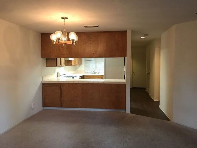 Building Photo - 5065 Veranda Terrace