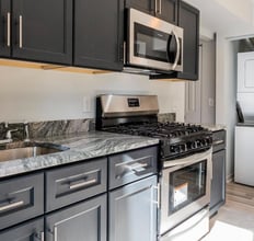 Building Photo - 529 16th St NE