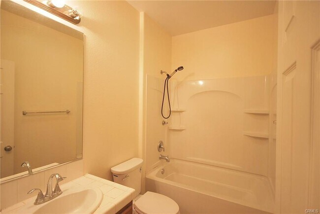 Foto del edificio - 25209 Bishop Ct