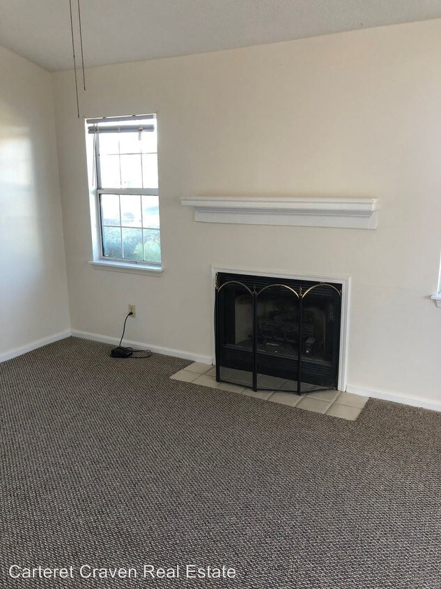 Foto del edificio - 2 br, 1 bath House - 106 - C Witten Circle