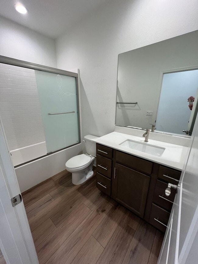 Building Photo - Beautiful Menifee Home
