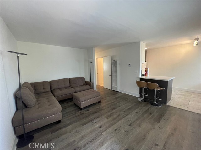 Foto principal - 1250 W 37th St