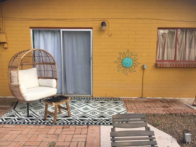 Building Photo - 4435 E Timrod St