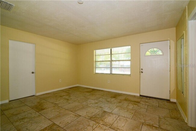 Building Photo - 5860 64th Terrace N