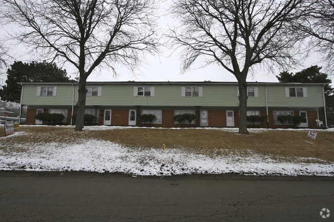 Foto del edificio - Eastridge Apartments