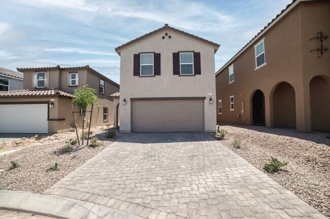 Building Photo - MOVE-IN READY! AMAZING 2023 3-BEDS 2.5 BAT...