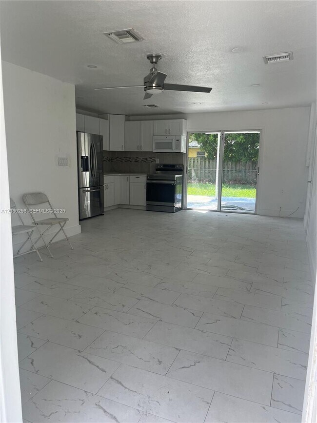 Foto del edificio - 5700 SW 37 Ct