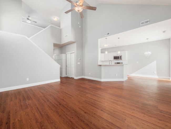 Foto del edificio - 101 Glenridge Dr