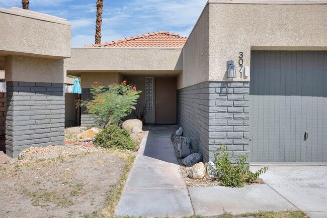 Building Photo - 3071 Sunflower Cir E