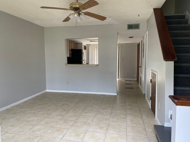 Foto del edificio - 2 br, 2.5 bath House - 12130 PEPPERDINE PL