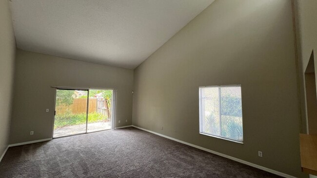 Photo - 112 Dahlia Village Cir House