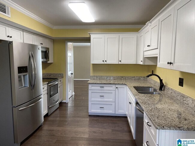 Foto del edificio - 2608 Bridlewood Cir