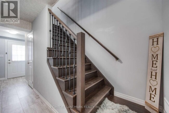 Building Photo - 520 Wismer St