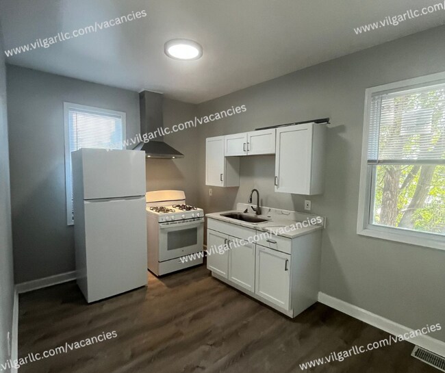 Foto del edificio - 4117 Euclid Ave