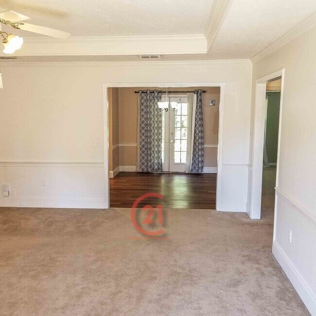 Foto del edificio - 3 Bed/2 Bath Home in Brandon
