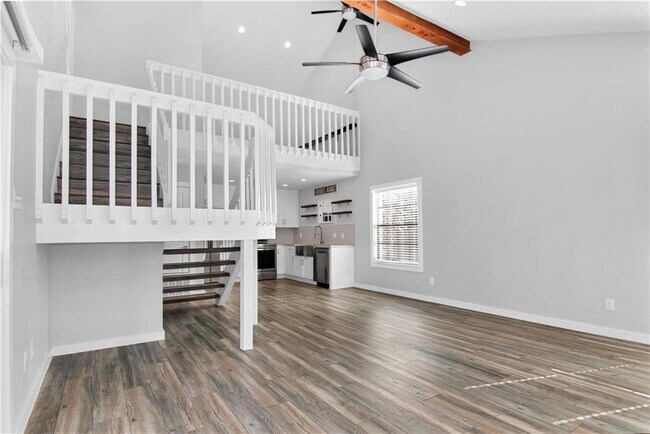 Building Photo - 1748 Ohlen Rd