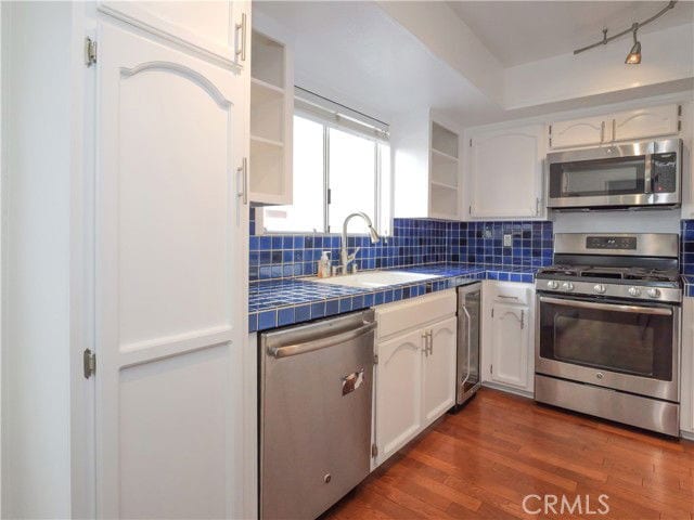 Building Photo - 239 N Juanita Ave