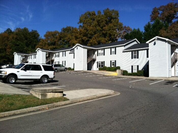 Primary Photo - 914 Davis Ave