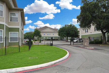 Building Photo - 6650 Prue Rd