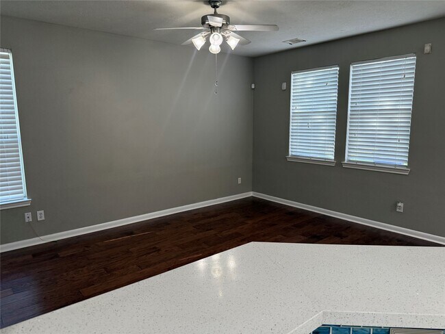 Foto del edificio - 319 Brandy Ridge Ln