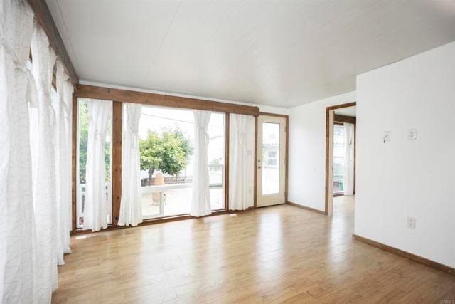 Building Photo - 7950 La Jolla Shores Dr