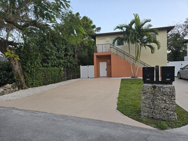 Building Photo - 210 NW 98th St