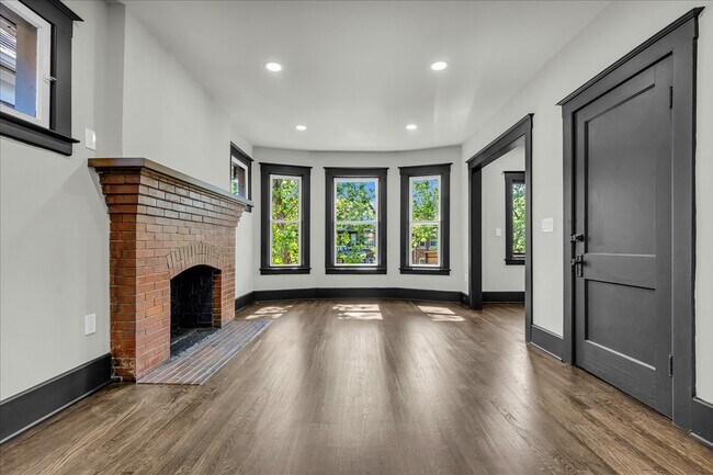 Foto del edificio - 5238 Commonwealth St