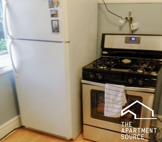 Building Photo - 3817 N Lawndale Ave