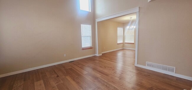 Building Photo - Great home in a great new area, also D20