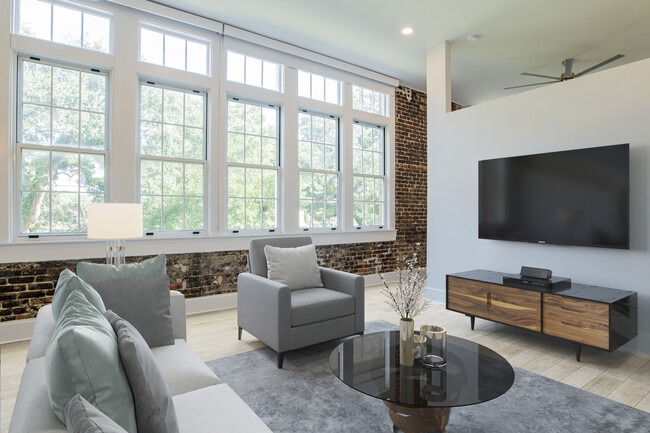 Amazing Windows and natural light - Broad Street Lofts