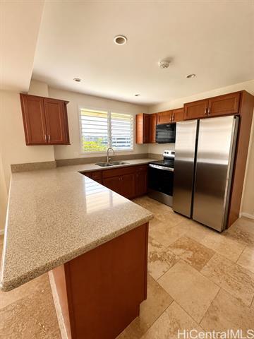 Building Photo - 256 Maluniu Ave