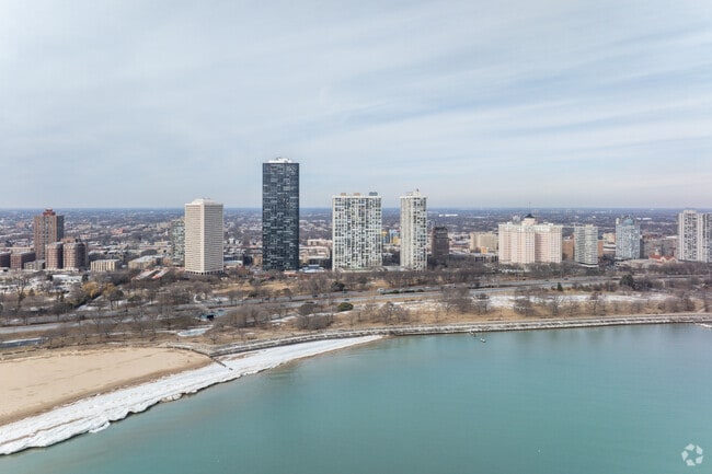 Aerial Context - Edgewater Plaza Condominiums