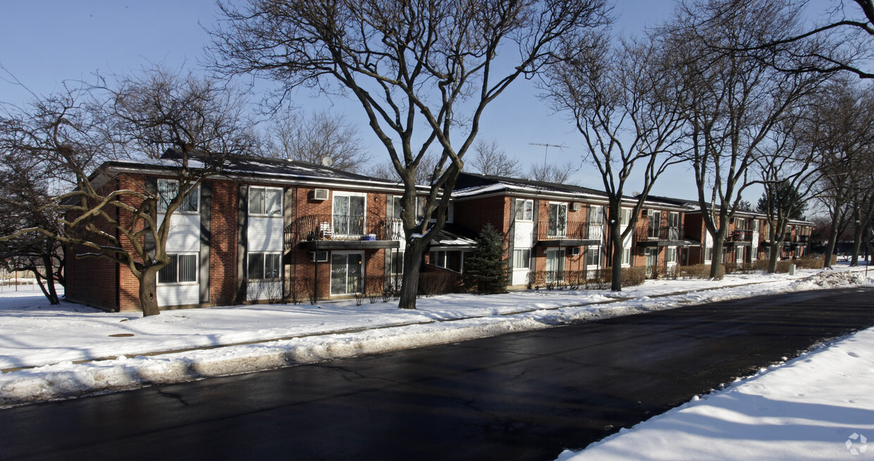Foto del edificio - Brandenberry Park Condominiums