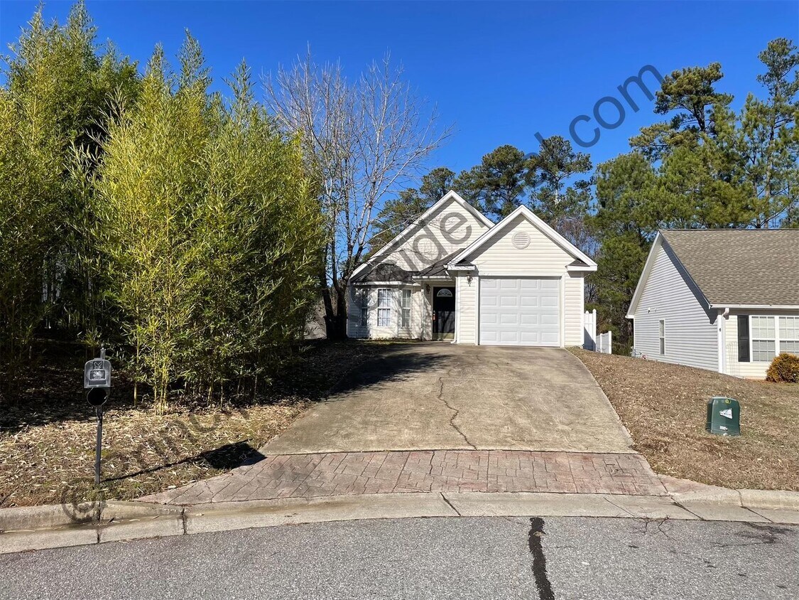 Ranch home with attached garage House Rental in Kannapolis, NC