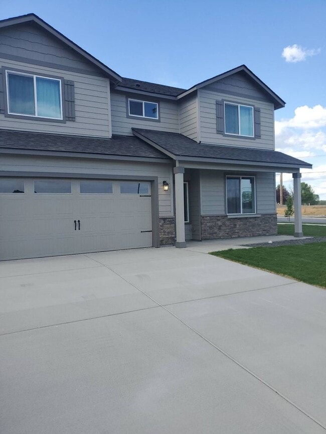 Building Photo - 4208 W Heaverlo Dr