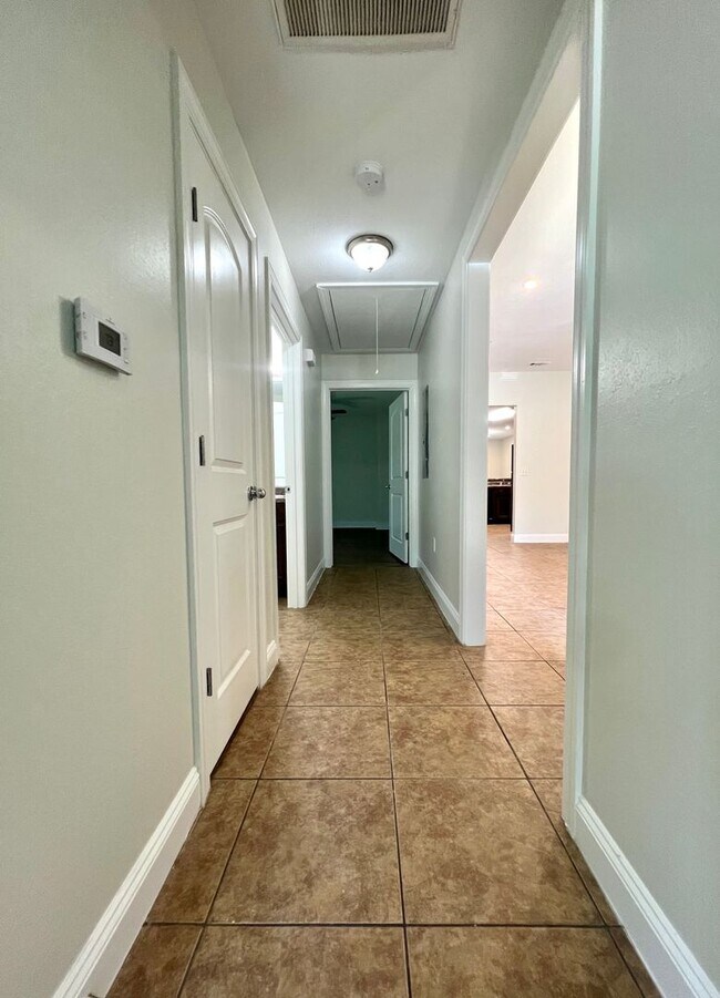Foto del edificio - 4100 Mulligan Manor Ln