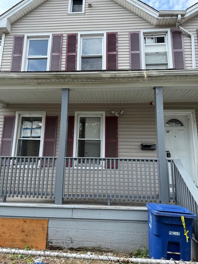 Building Photo - 49 Sedgewick St