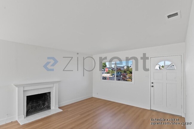 Building Photo - 601 Hiller St