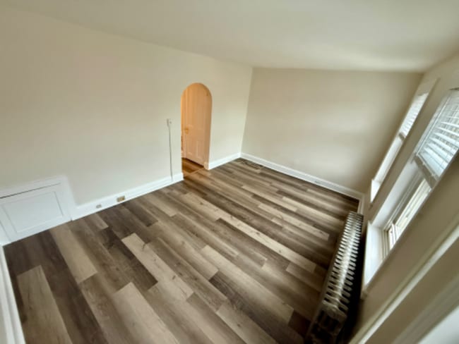 Building Photo - 123 Jackson St