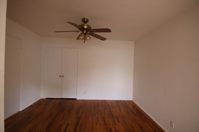 Building Photo - 4140 Verdugo Rd