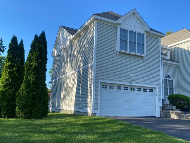 02 Exterior Side view - 59 Providence Rd