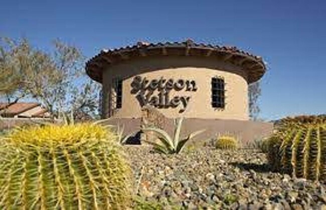 Foto del edificio - BEAUTIFUL 4 BEDROOM 2 BATHROOM HOME IN PEORIA