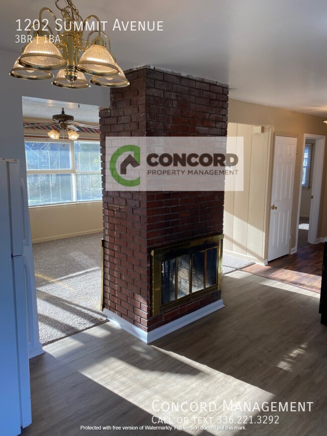 Foto del edificio - 1202 Summit Ave/Concordmgmt.com 336-273-05...