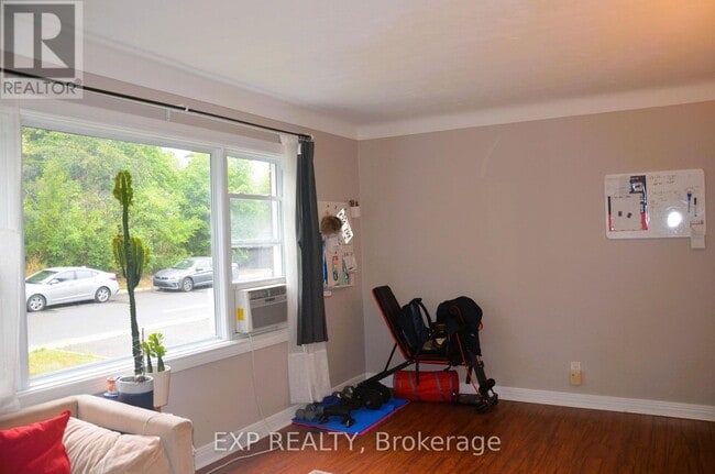 Photo du bâtiment - 2-42 LAVERGNE ST St