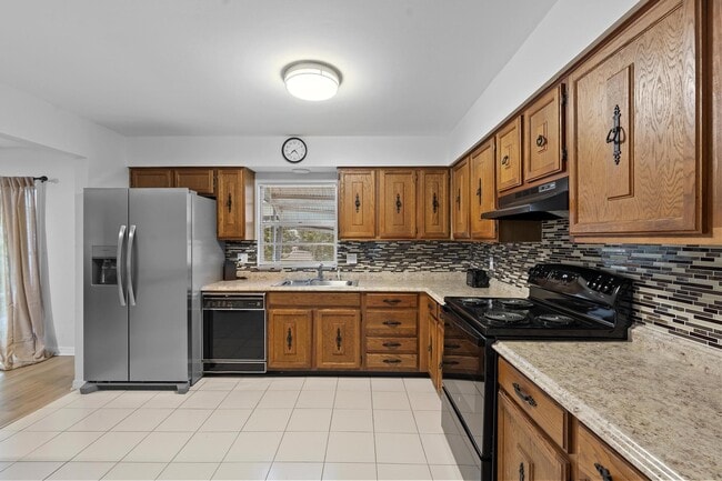 Foto del edificio - 5348 Hillock Ct