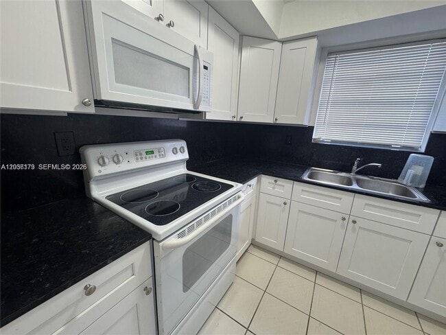 Photo - 1370 NE 119th St Apartment